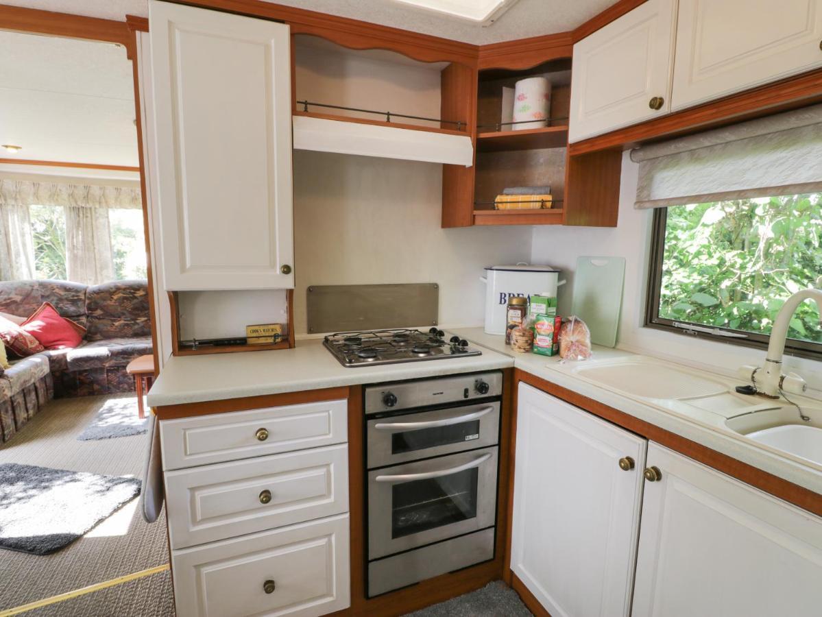 Fron Dderw Caravan Холихед Экстерьер фото